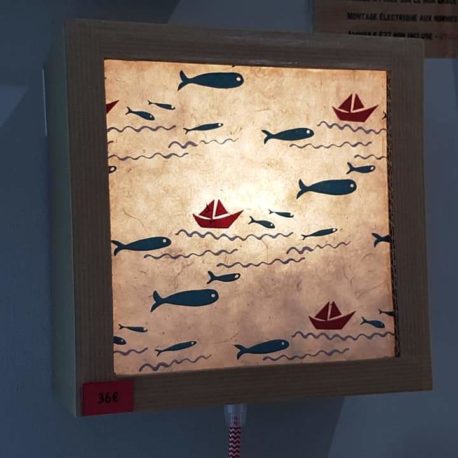 Luminaire en carton recyclé finitions papier artisanal